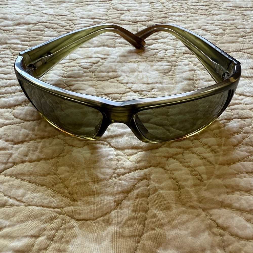 Maui Jim’s Polarized Byron Bay Matte Green Sunglasses
